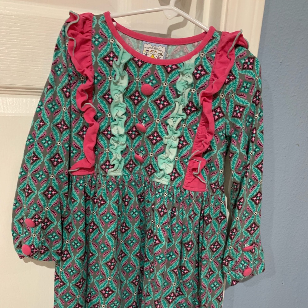 Three sisters dress